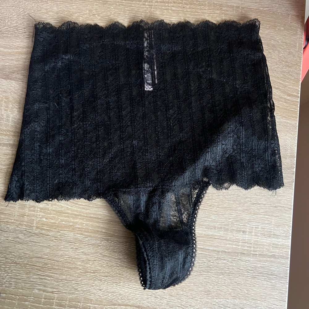 Victoria's Secret Panties High Waist Brief‎ Panty Black Floral Lace Small  NWT